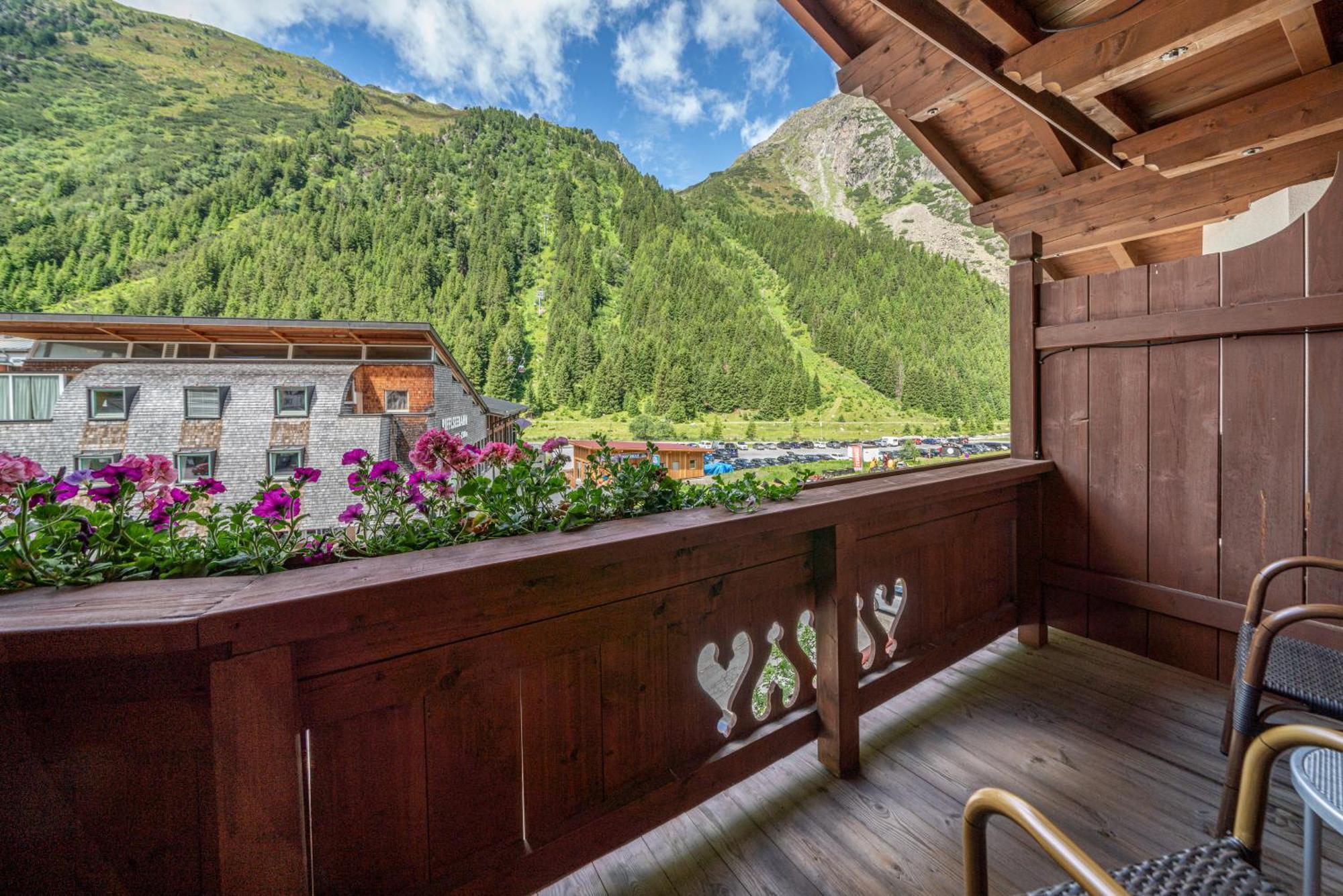 סנט לאונרד אים פיצטל Hotel Mittagskogel Pitztal מראה חיצוני תמונה
